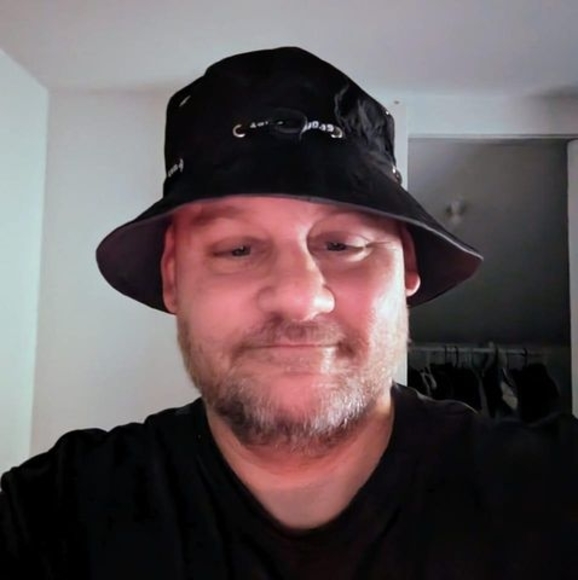 Profile Picture of Steven Huber (@stevo2661) on Poshmark