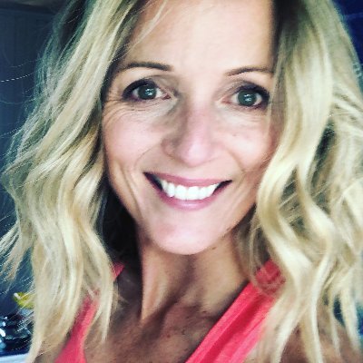 Profile Picture of Carole Ann Maloney (@ladypatey) on Twitter