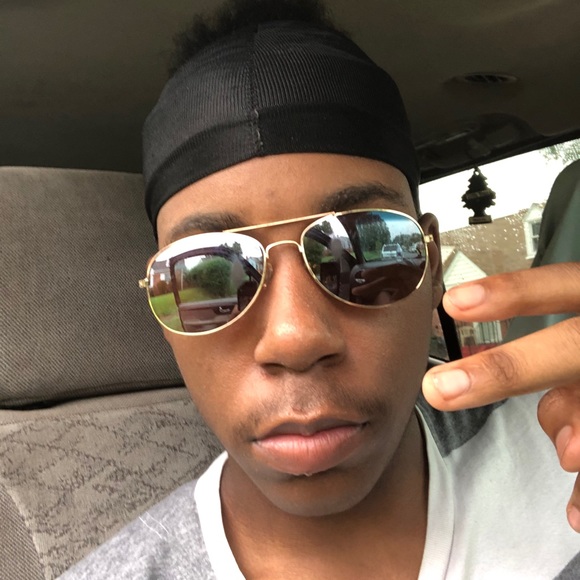 Profile Picture of Hanxzo Shimada (@nasa03) on Poshmark