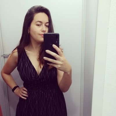 Vivian Lima 🌹 - Twitter Profile Picture of Vivian Lima 🌹 (@VivianLimaF_) on Twitter