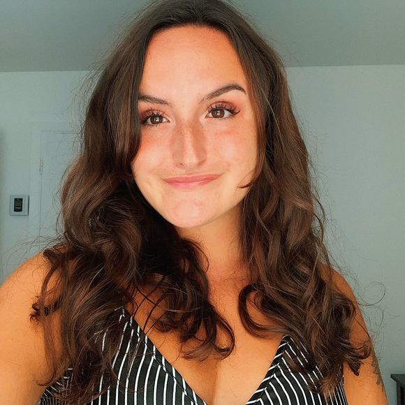 Profile Picture of Salyna Schachenmann-leduc (@leducsalyna) on Poshmark