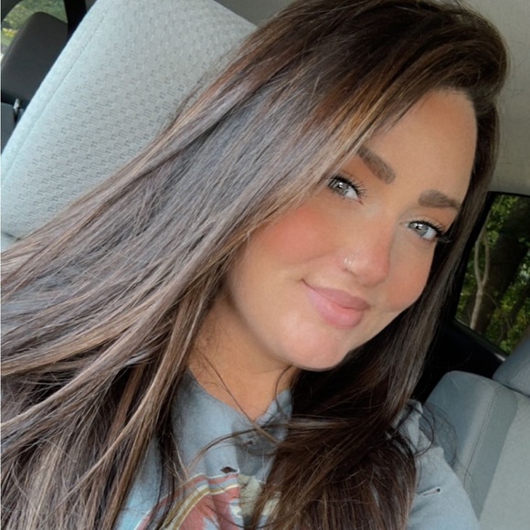 Profile Picture of Tabitha Hamby (@hambytabitha97) on Poshmark