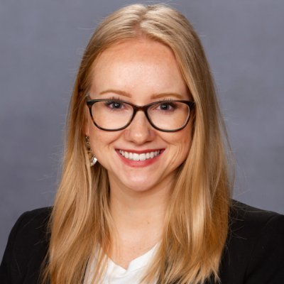 Profile Picture of Stephanie Borglum (@MsBBookshelf) on Twitter