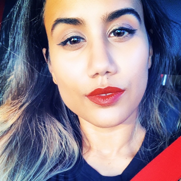 Profile Picture of Atlene Boea (@stari16) on Poshmark