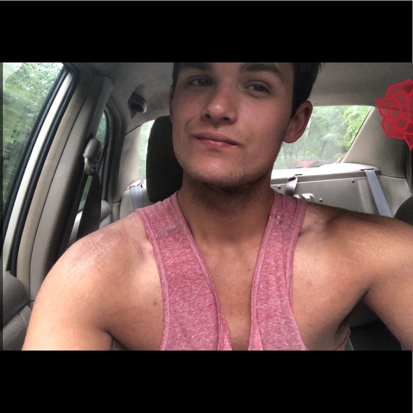 Profile Picture of Randall Lisk (@liskr46) on Poshmark