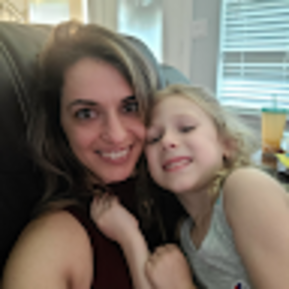 Profile Picture of Samantha Cearley (@samanthacearley) on Poshmark