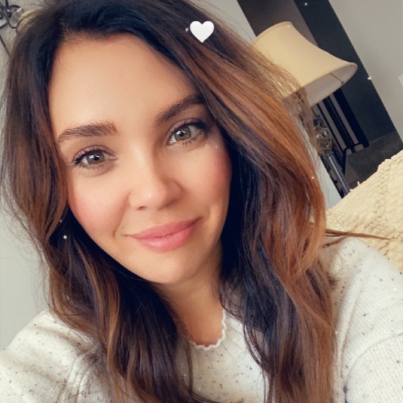 Profile Picture of Summer Scalora (@sumysunshine) on Poshmark