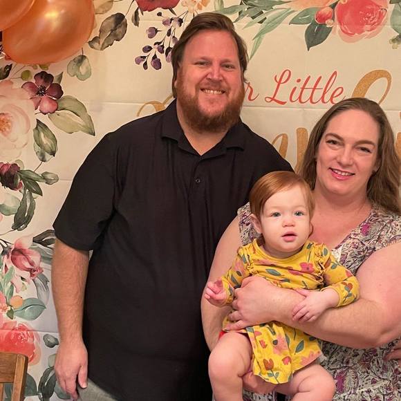 Leah Rzeszutek - Poshmark Profile Picture of Leah Rzeszutek (@mrsrichyr) on Poshmark