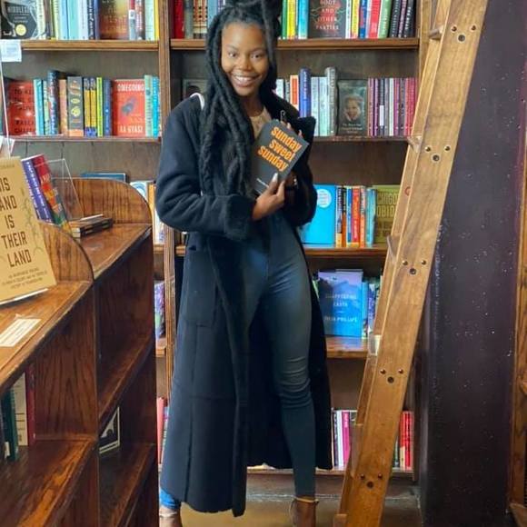 Profile Picture of Shamere Russell (@shamererussell) on Poshmark