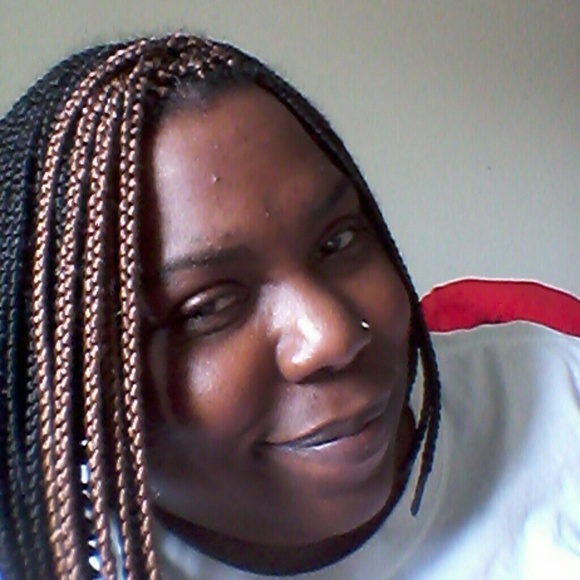 Profile Picture of Odella Quinn (@okquinn) on Poshmark