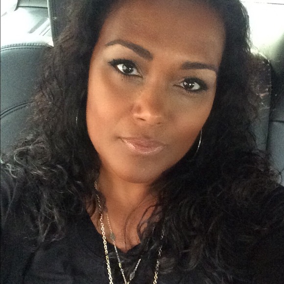 Profile Picture of India S (@imanton) on Poshmark