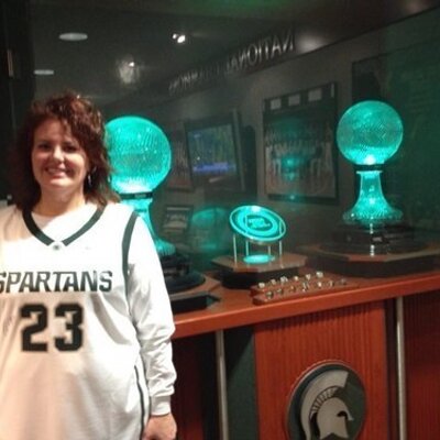 Profile Photo of Sue Simmons (@wed2wolverine) on Twitter