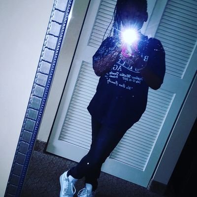 Profile Picture of Faith Lillian Marie (@FaithLillianMa1) on Twitter