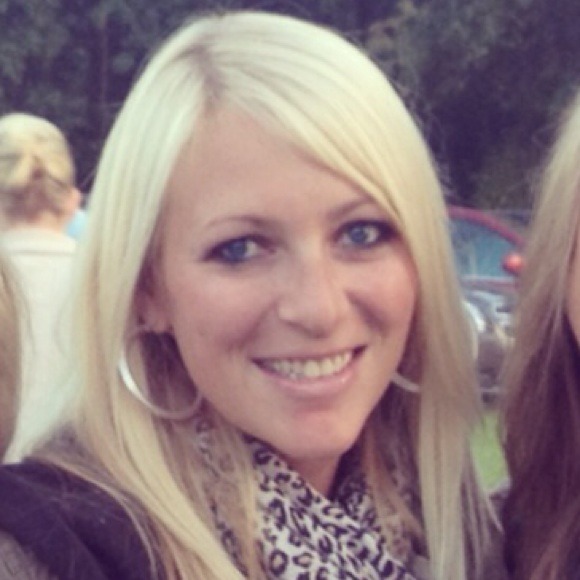 Profile Picture of Melissa Adamczyk (@sippers) on Poshmark