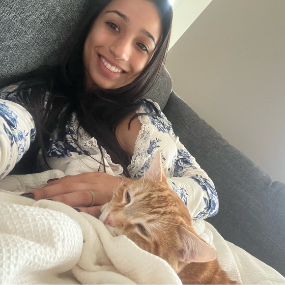 Profile Picture of Brooke Biltgen (@brooke119_) on Poshmark