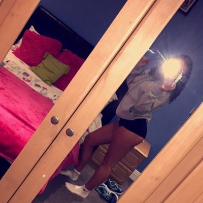 Profile Picture of Libby Knight (@Libbyknight1606) on Twitter