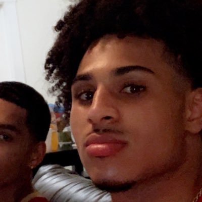 Profile Picture of Casper  🇨🇮 🇷🇺 (@Razor_Sharp77) on Twitter
