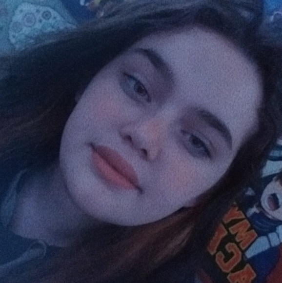 Profile Picture of Aurora Bonvicin (@aurora_ib) on Poshmark