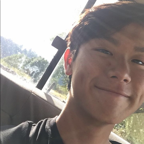 Profile Picture of Jeremy Saito (@jsaito29) on Poshmark