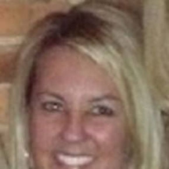 Profile Picture of Paula Eckert (@ptobe826) on Poshmark