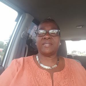 Profile Picture of Mary-Claire Hurst (@CoveHead) on Twitter