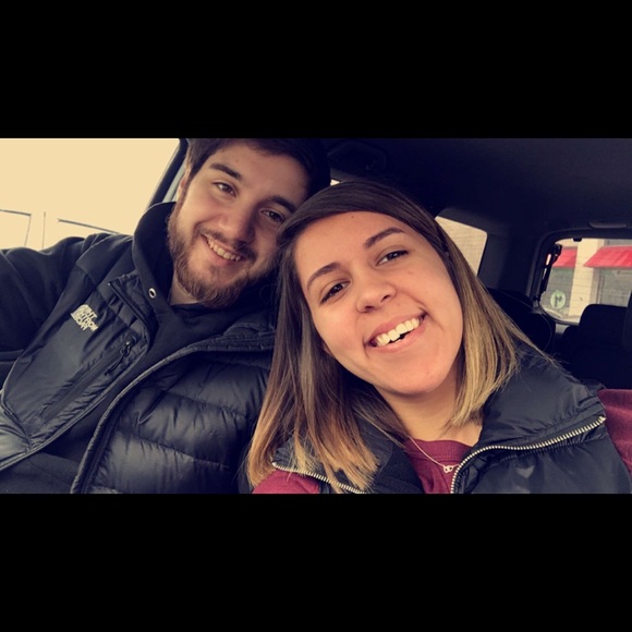 Profile Picture of Alli Prasch (@alliprasch) on Poshmark