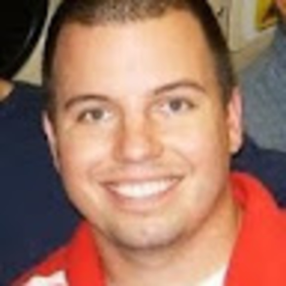 Profile Picture of Aaron Shupert (@shoopcapone) on Poshmark