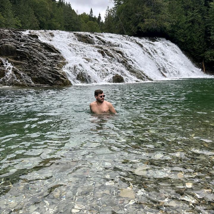 Profile Picture of David Aebischer (@@david.aebischer_official) on Tiktok