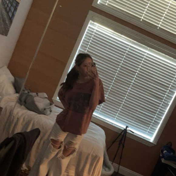 Addison Zeiter - Poshmark Profile Picture of Addison Zeiter (@addisonzeiter) on Poshmark