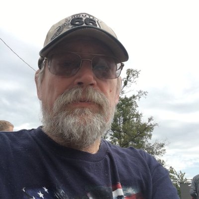 Profile Picture of Michael Mikrut (@MikrutMichael) on Twitter