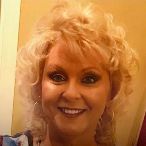Profile Picture of Debra Willis (@willisdebra62) on Poshmark
