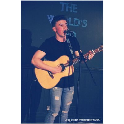 Profile Picture of Fintan James (@finjamesmusic) on Twitter