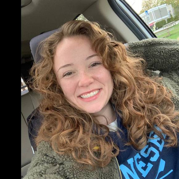 Profile Picture of Jacqueline Dascoli-sheridan (@jacqsd36) on Poshmark