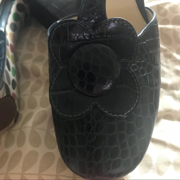 Profile Picture of Ruth Guisao (@maroonmoons) on Poshmark