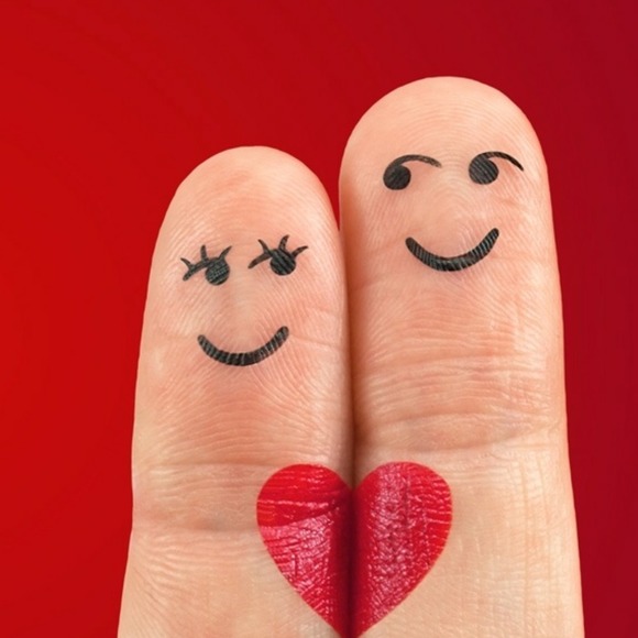 Profile Picture of Dana Mayerhoff (@olegirl) on Poshmark