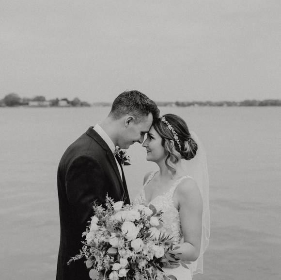 Profile Picture of Julia Suriano (@surianoj) on Poshmark