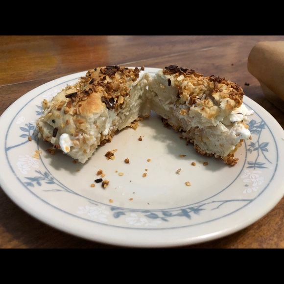 Profile Picture of Winnie Yu (@winnie_yu) on Poshmark