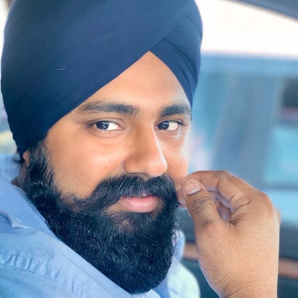 Profile Picture of Kanwaljeet Hans (@kanwaljeethans) on Poshmark