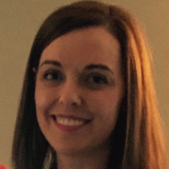 Profile Picture of Natalie Byergo (@nbyergo) on Poshmark