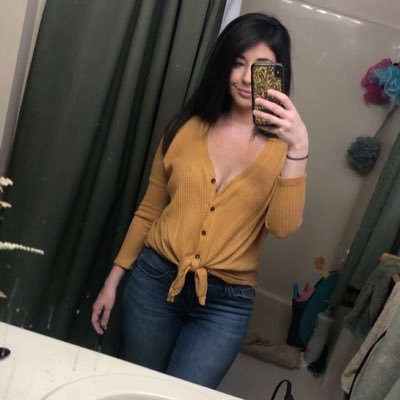 Profile Picture of Alison (@AlisonEngstrom) on Twitter
