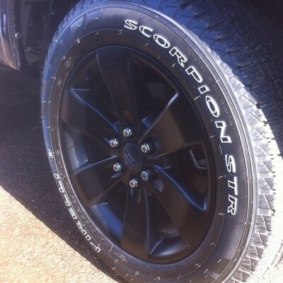 Profile Picture of David Tollefson (@davedog888) on Twitter