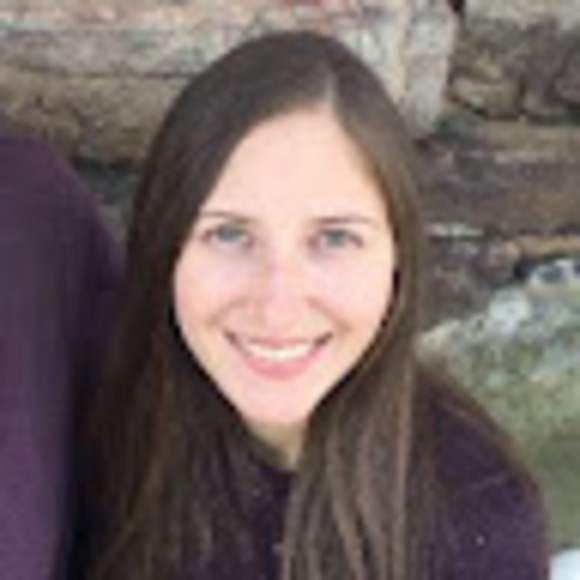 Profile Picture of Ruth Straube (@rnovak0226) on Poshmark