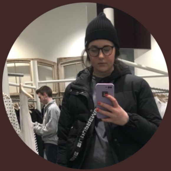 Profile Picture of Kate Parady (@kateparady) on Poshmark