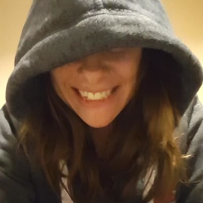 Profile Picture of Kate McGee (@_SimplyGee_) on Twitter