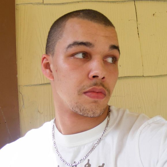 Profile Picture of Cordell Jones (@whypickthisdude) on Poshmark