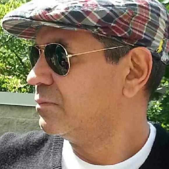 Profile Picture of Richard Ibanez (@richardibanez) on Poshmark