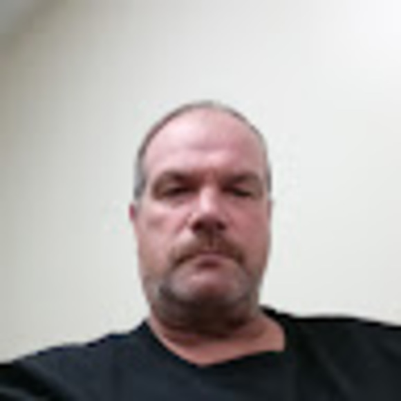 Profile Picture of Christopher Gault (@chrisgault71) on Poshmark