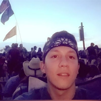 Profile Picture of Jason A Esau (@JasonFlewAway) on Twitter