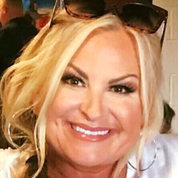 Profile Picture of Sherry Durley-dyer (@sherry_dyer) on Poshmark