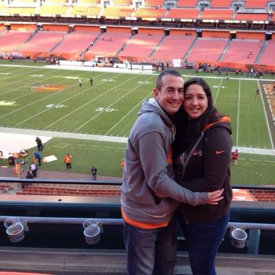 Profile Picture of Debbie Wolf (@DebWolf14) on Twitter